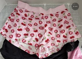 (Category: ) located in . Submitted by lovescarf8 (Listing ID 1454669699, Image 1). Description: .