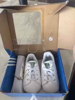 (Category: ) located in . Submitted by ihateheels (Listing ID 1454582065, Image 1). Description: .