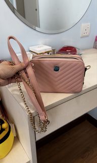 (Category: ) located in . Submitted by xinbeauty_crossover (Listing ID 1454612105, Image 1). Description: .