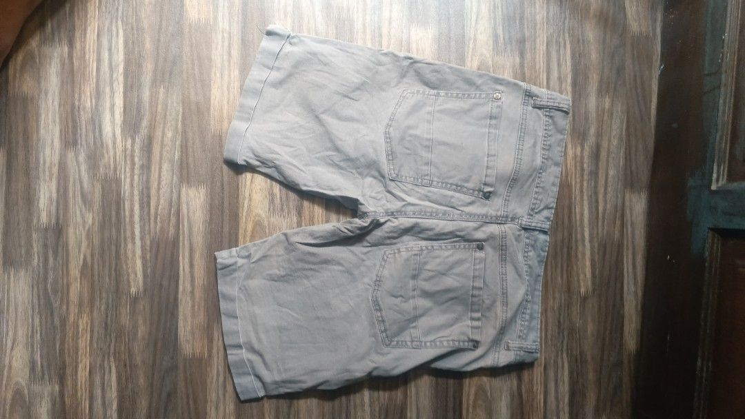 Bundle combo 3 (Category: Jeans) located in Kuala Lumpur. Submitted by k.azi (Listing ID 1454572162, Image 3). Description: 3 for 30.
