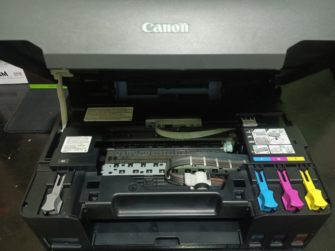 Canon Printer (Category: Printers, Scanners & Copiers) located in Manila. Submitted by jmr_onetwo (Listing ID 1454562456, Image 3). Description: pixma g2020 Selling as is Rfs: decluttering Valenzuela City.