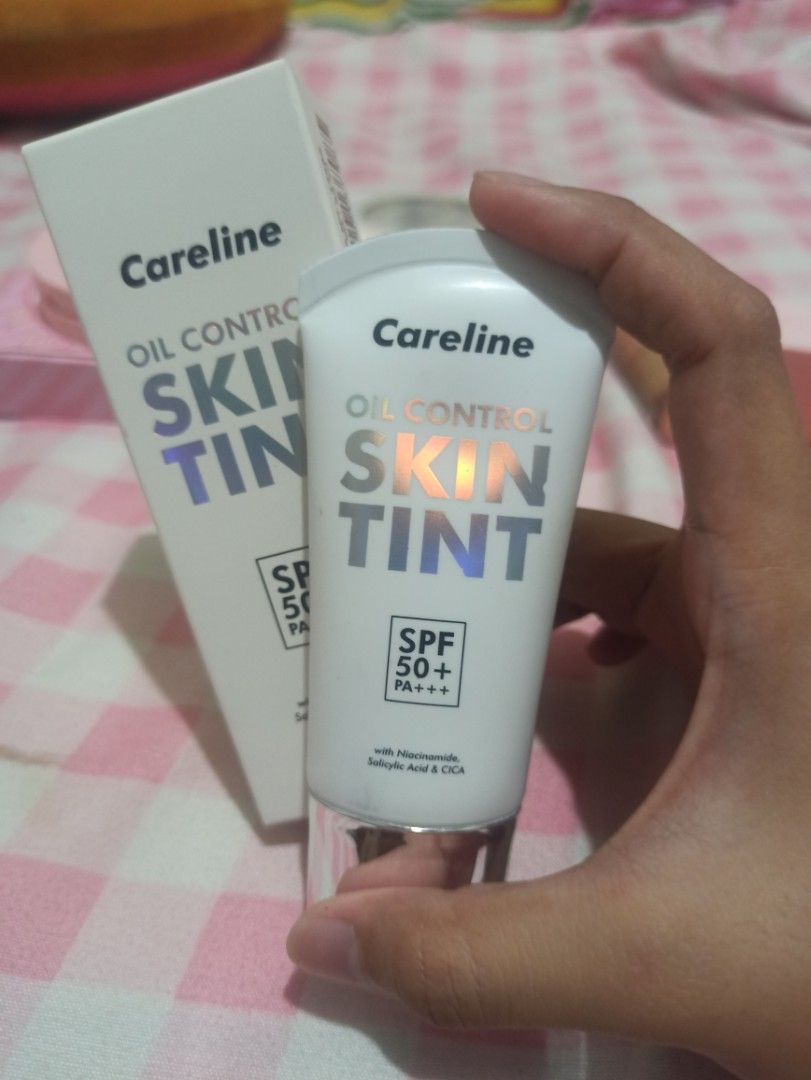 CARELINE Skin Tint (Category: Makeup) located in Manila. Submitted by jemiclav (Listing ID 1454703534, Image 1). Description: Once Used DM for more details.
