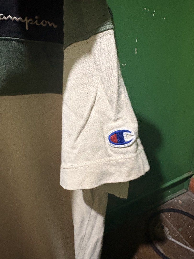 Champion 3tone shirt (Category: Tshirts & Polo Shirts ) located in Manila. Submitted by jacebased (Listing ID 1454705625, Image 3). Description: 7/10 Discoloration on black part but above all prestine L-XL fitting.