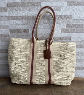 (Category: ) located in . Submitted by craftsntots (Listing ID 1454648404, Image 1). Description: .