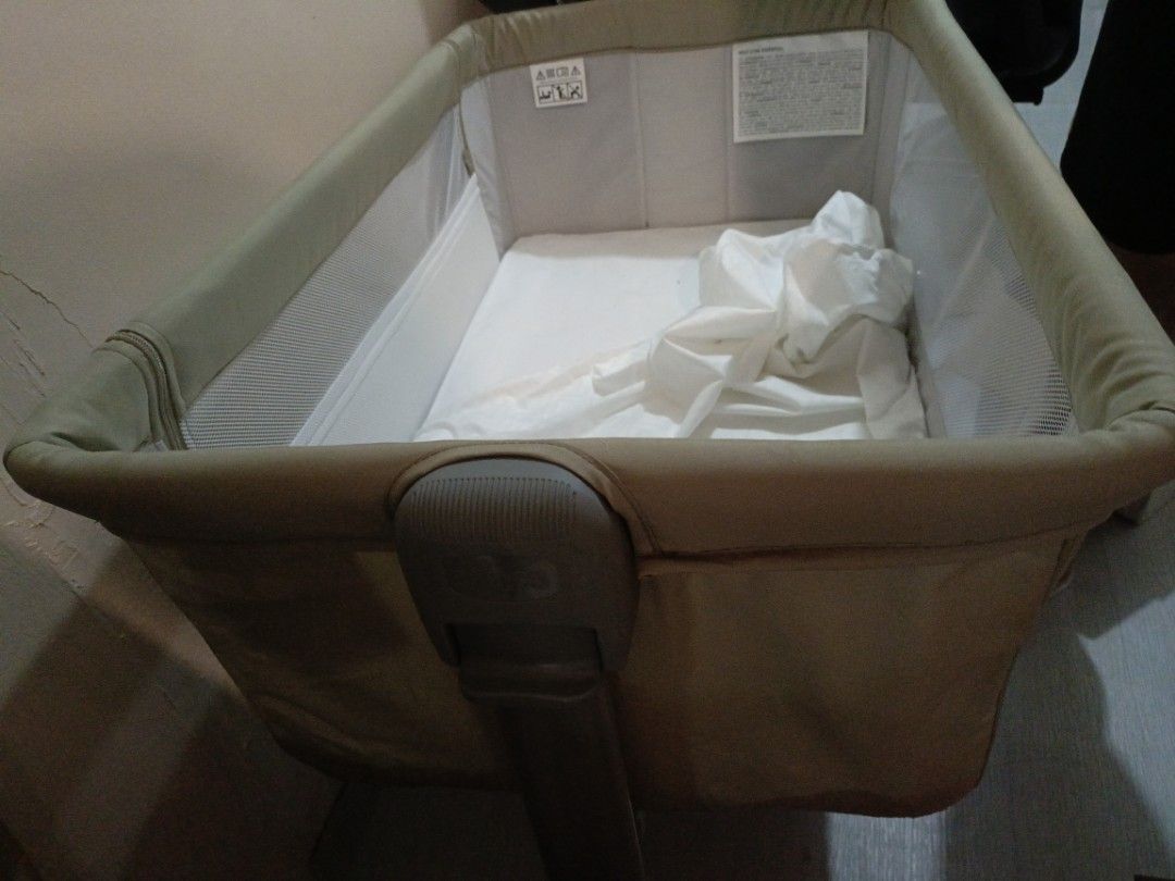 Chicco Next2me Essential Crib (Category: Cots & Cribs) located in Caloocan City. Submitted by mond11 (Listing ID 1454699398, Image 2). Description: -RFS: baby wont sleep in it, prefers co-sleeping -Came from St. Lukes Medical Center -Color: Dune - Mesh sides for excellent ventilation - Includes a comfortable mattress - Folds compactly for easy storage and portability - Ideal for both home and travel, comes with eco bag storage - Clean and well-ma