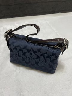 （分類：）位於 。 由 melmel.22 提交（商品編號 1454719701，圖片 1）。簡介： 。