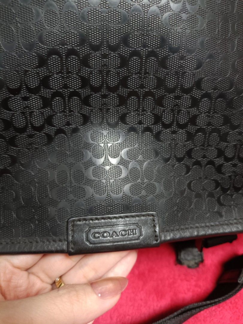 Coach Signature Messenger Bag Black (Category: Laptop Bags & Sleeves) located in Manila. Submitted by jjm-collections (Listing ID 1454566334, Image 2). Description: issues on photos laptop/office bag free shipping.