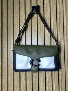 (Category: ) located in . Submitted by msthrifted (Listing ID 1454742321, Image 1). Description: .