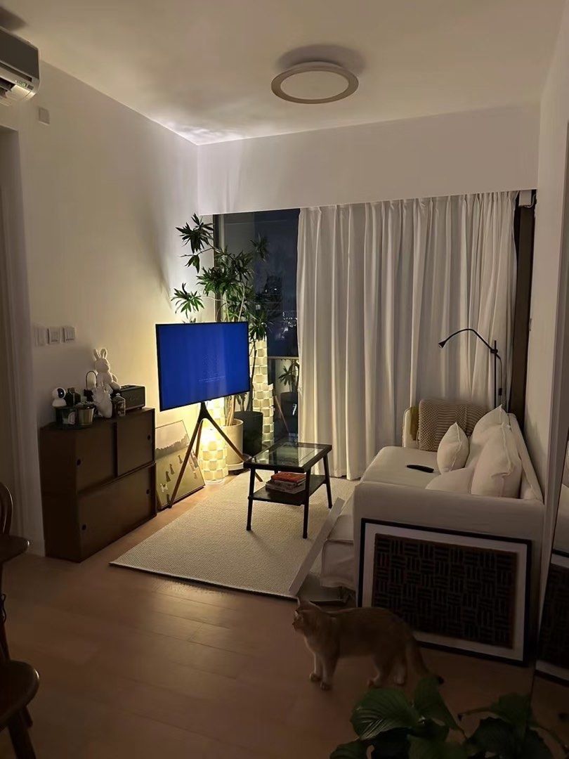 Coffee table （分類：桌子）位於 Hong Kong。 由 economicaldecison 提交（商品編號 1454689021，圖片 2）。簡介： Vintage coffee/tea table from 19xx with original price over 1500hkd。