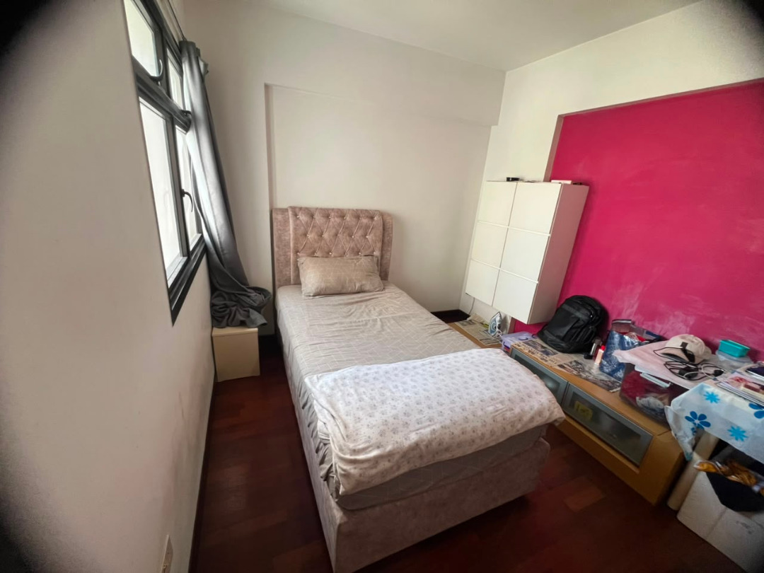 (Category: ) located in . Submitted by bala91 (Listing ID 1454597594, Image 1). Description: .