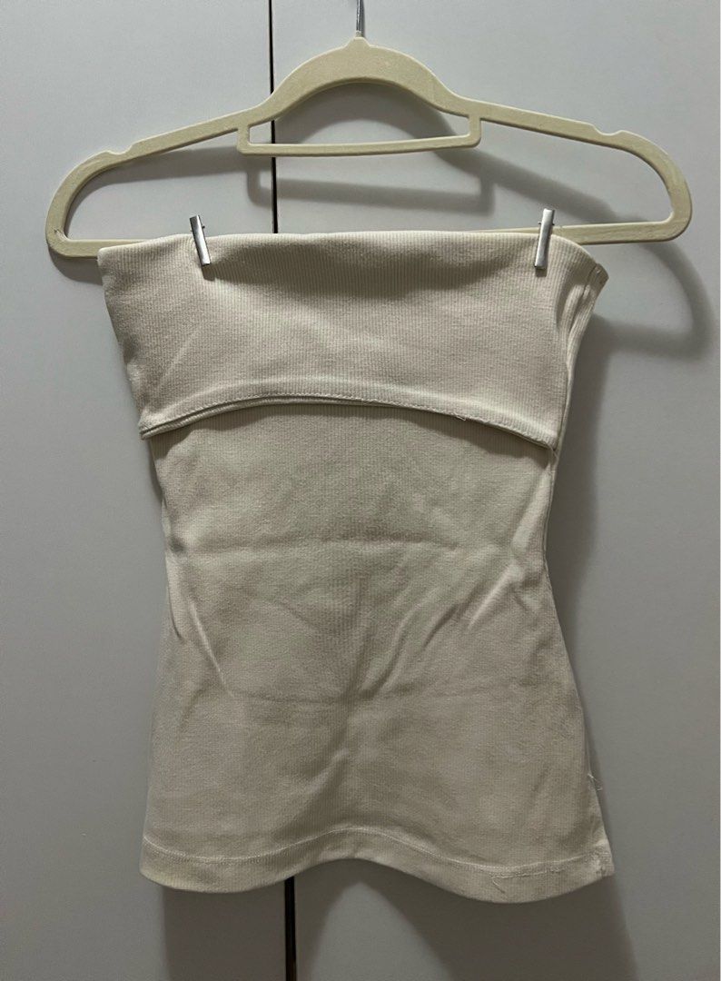 cream kendall tube top (Category: Sleeveless) located in Manila. Submitted by wear___lila (Listing ID 1454633023, Image 1). Description: fits s-m (vv stretchy).