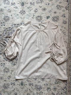(Category: ) located in . Submitted by tytypreloved (Listing ID 1454592758, Image 1). Description: .