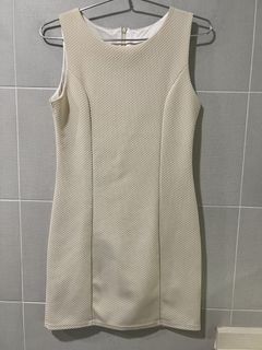 (Category: ) located in . Submitted by MrsMarieKondo (Listing ID 1454646358, Image 1). Description: .