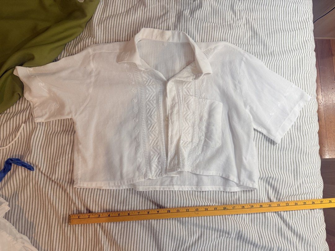 Cropped barong style polo oversized button up (Category: Blouses) located in Makati City. Submitted by cc507 (Listing ID 1454713085, Image 1). Description: .