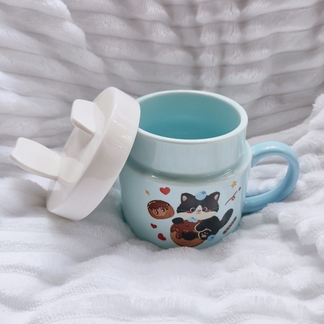 Cute Black Cat Mug with White Lid (Category: Coffee & Tea Tableware) located in Bontoc. Submitted by shaneebhee (Listing ID 1447741669, Image 2). Description: .