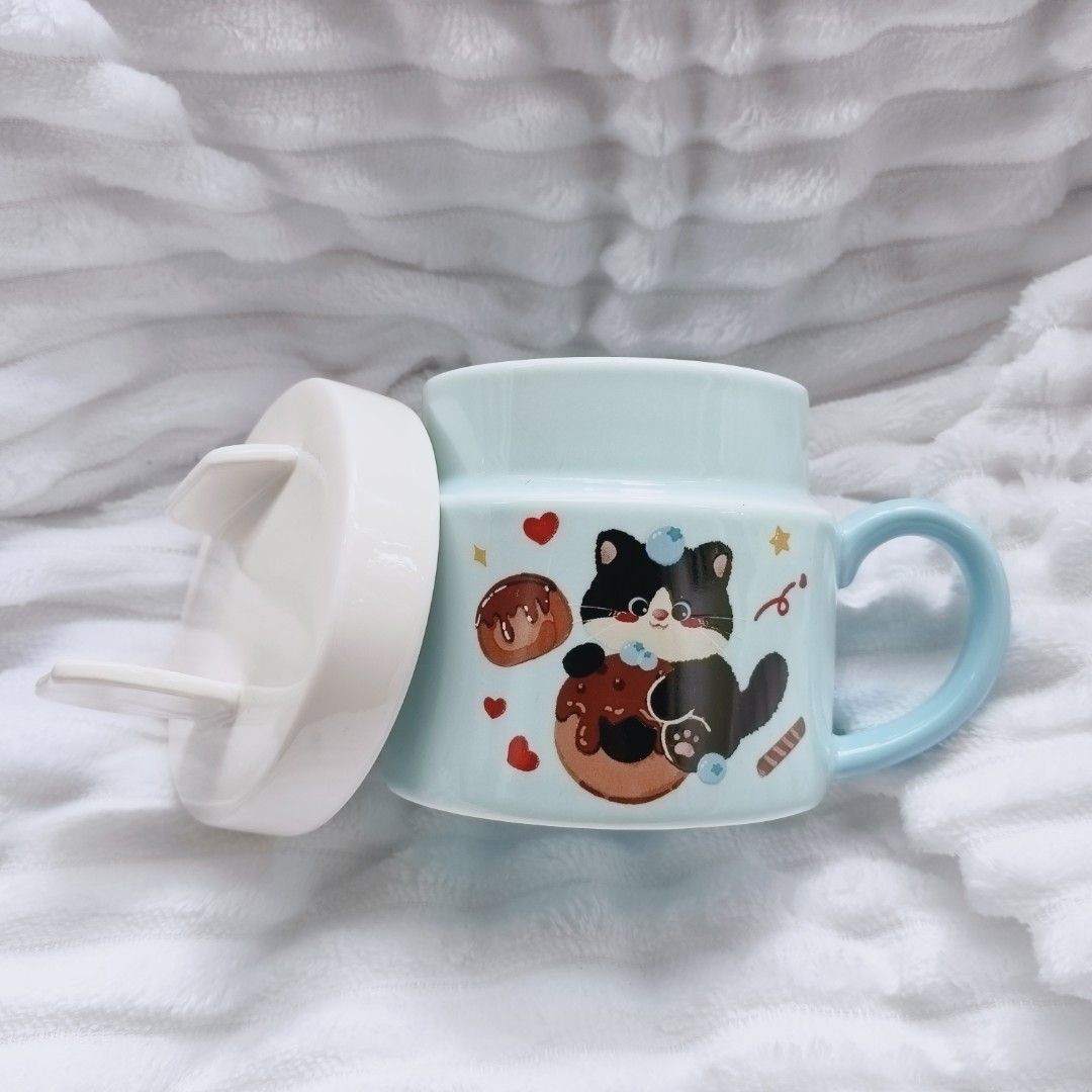 Cute Black Cat Mug with White Lid (Category: Coffee & Tea Tableware) located in Bontoc. Submitted by shaneebhee (Listing ID 1447741669, Image 3). Description: .
