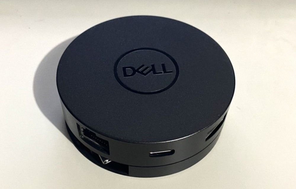 Dell 300 USB-C Hub (Category: Cables & Adaptors) located in Paranaque City. Submitted by chkdsk404 (Listing ID 1454697252, Image 2). Description: USB-C Connector Ports: 1x HDMI 1x DP 1x VGA 1x Ethernet 1x USB-A 1x USB-C May dalawa pa neto. Nego.