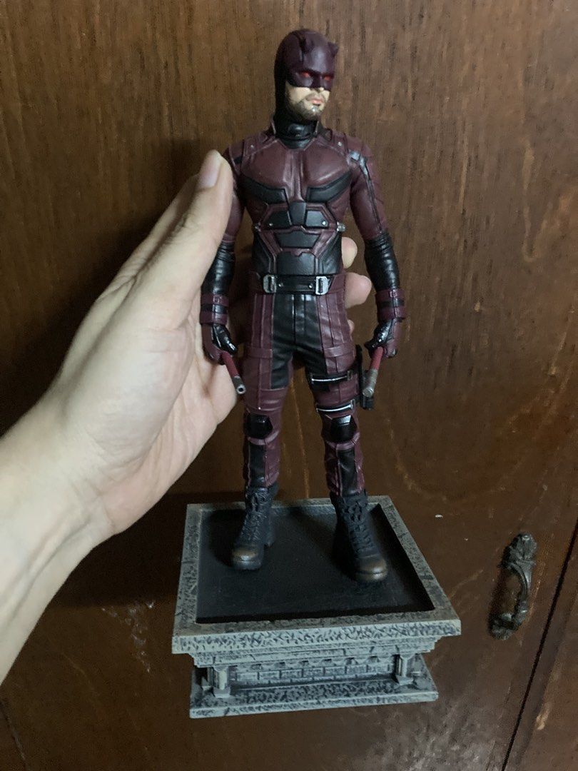 Diamond Select Gallery Daredevil Netflix (Category: Figurines & Statues) located in Pasig City. Submitted by externalparadise (Listing ID 1454572859, Image 1). Description: With box. Shipping on Sunday afternoon and Monday. .