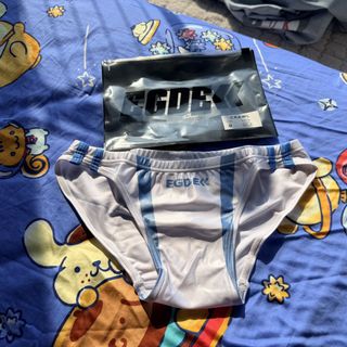 （分類：）位於 。 由 ericriclau 提交（商品編號 1454648546，圖片 1）。簡介： 。