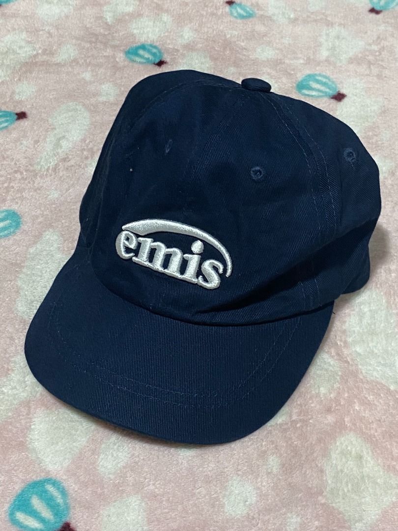 Emis Dad Hat [Youth/Kids] (Category: Babies & Kids Fashion) located in Taytay. Submitted by fromdoolig (Listing ID 1454740296, Image 3). Description: Emis Dad Hat [Youth/Kids] Excellent to New Condition Color: Navy No Issue Need Wash Price: 480+SF Mode of Payment: Gcash/Unionbank only [Payment First] Courier Service: JNT only [No Cop/d] Lalamove: Customer shall shoulder all fees.
