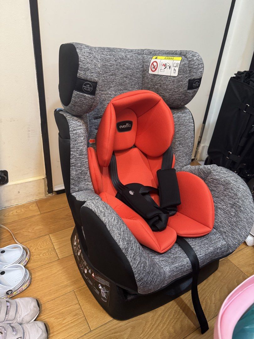 Evenflo Car Seat (Category: Car Seats) located in Mandaluyong City. Submitted by grmnk (Listing ID 1454670054, Image 2). Description: Brand: Evenflo Lightly used only. Still in mint condition albeit purchased in 2020. BPI / GCash Pick-up from Brgy. Hulo, Mandaluyong (Coronado St.).