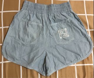 (Category: ) located in . Submitted by drthriftfour (Listing ID 1454749297, Image 1). Description: .