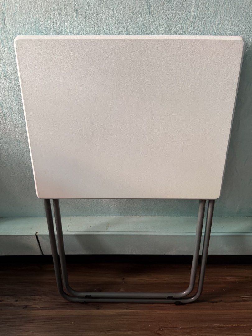 Folding Table - White (Category: Tables & Sets) located in Singapore. Submitted by cli_superuser (Listing ID 1454563621, Image 1). Description: - For Self-Pick-up or if meet-up +10sgd (any location). - For Meet-up in any location, 20% initial deposit is required. - RFS: Decluttering - Payment Method: via PAYNOW Only Schedule Arrangement options: Weekdays - 7pm onwards. Weekends - 10am onwards.