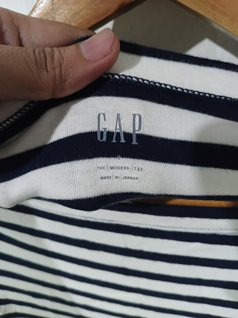 GAP (Category: Longsleeves) located in Caloocan City. Submitted by nottyprelovedph (Listing ID 1454590716, Image 3). Description: 26x16 S ON TAG.