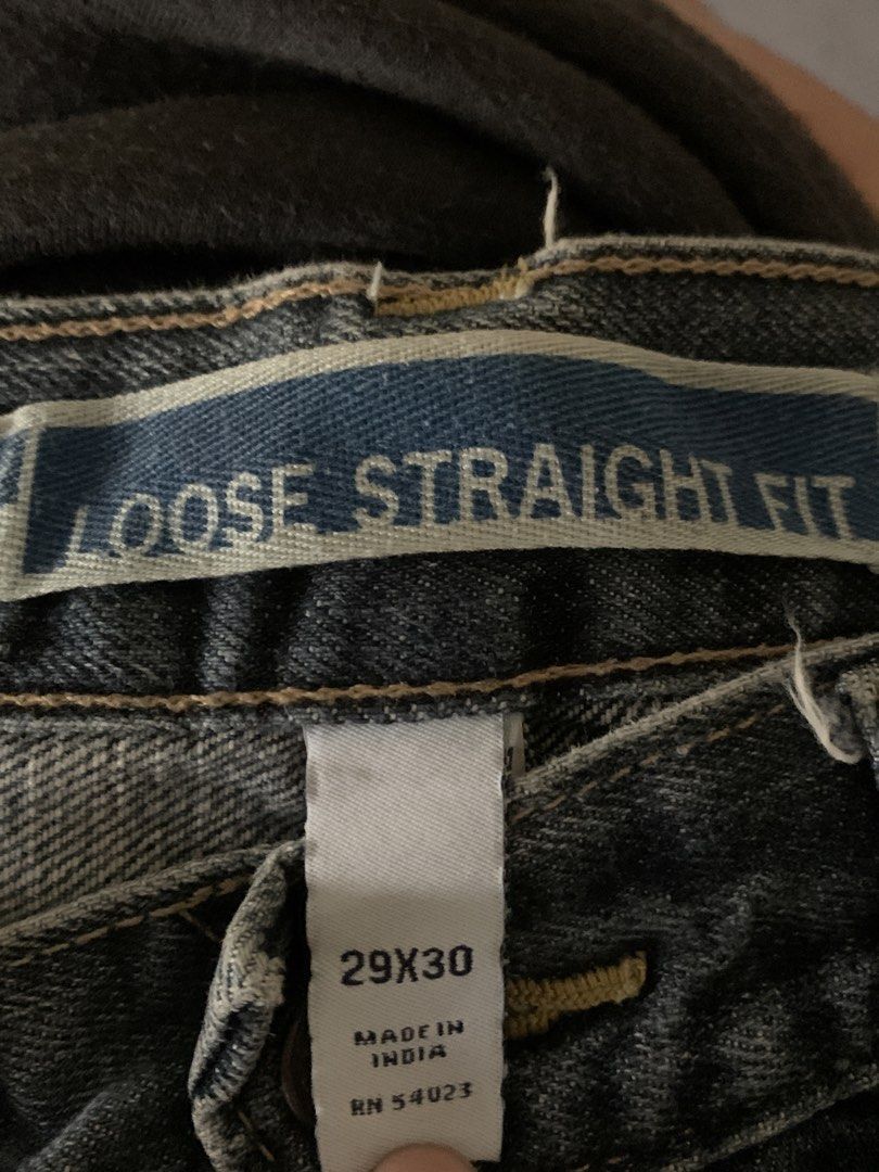 Gap (Category: Jeans) located in Imus. Submitted by peopleschoice_25 (Listing ID 1454643750, Image 3). Description: 🌧️ Sale!! 29X30 on tag W 15” L 39.5.