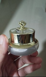 (Kategori: ) berada di . Dikirim oleh bymoipreloved (ID iklan 1454616955, Gambar 1). Deskripsi: .