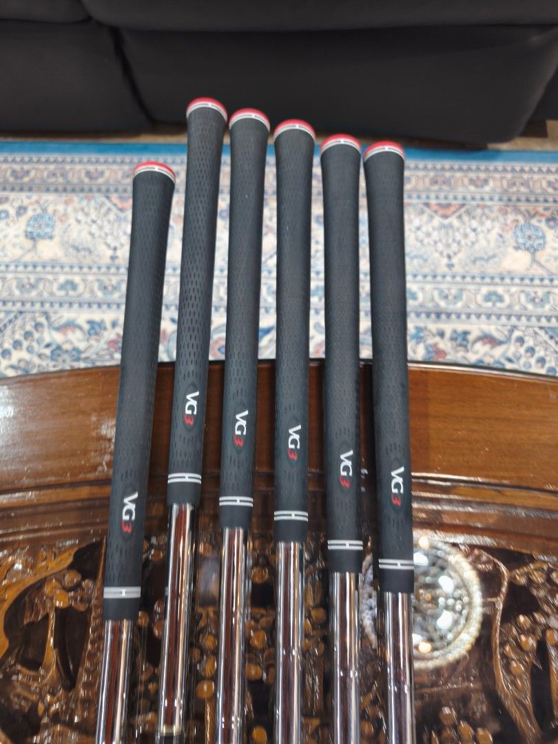 Golf Titleist Irons (Category: Other Sports Equipment and Supplies) located in Paranaque City. Submitted by manilagolfmarket (Listing ID 1454706613, Image 3). Description: For Sale Titleist VG3 True Temper S200 S flex steel shaft irons. 5i-9i&PW in good condition for only 20.8k pick up Bf Paranaque free shipping within MM..