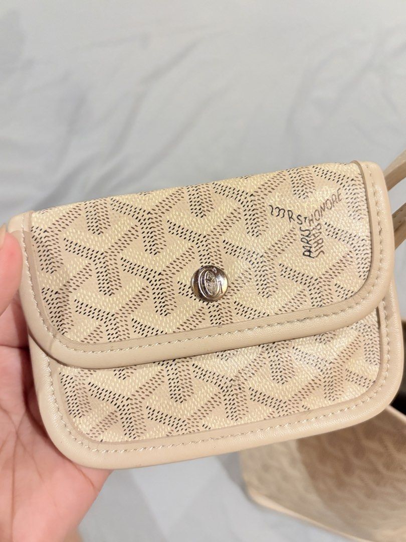 Goyard Tote Bag with Pouch (Category: Luxury Bags & Wallets) located in Caloocan City. Submitted by fierce_mica29 (Listing ID 1454606460, Image 3). Description: - Goyard tote bag - Color: Beige with signature all-over print - Includes matching pouch - Made in France - Ideal for everyday use - Spacious interior - Clear and distinct print.