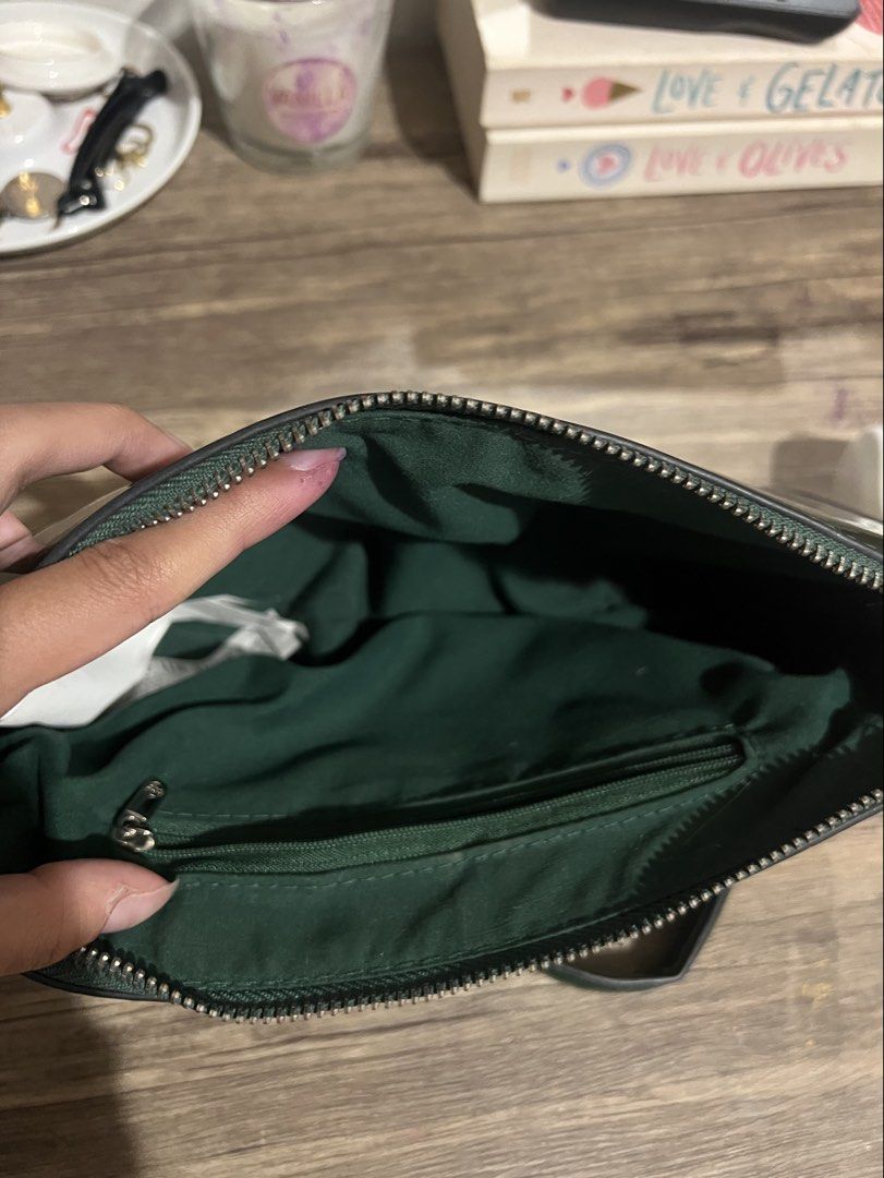 Green Patent Shoulder Bag with Silver Chain (Category: Shoulder Bags) located in Makati City. Submitted by nat____ (Listing ID 1454597667, Image 3). Description: - Shiny patent material - Chic silver chain strap - Fits all your essentials - never really used .