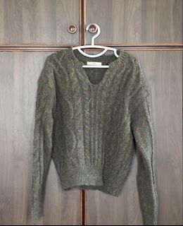 (Category: ) located in . Submitted by clearingmywardrobee (Listing ID 1454731510, Image 1). Description: .