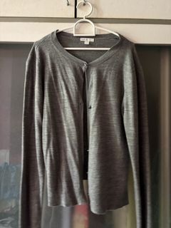 (Category: ) located in . Submitted by esbcloset (Listing ID 1454655100, Image 1). Description: .