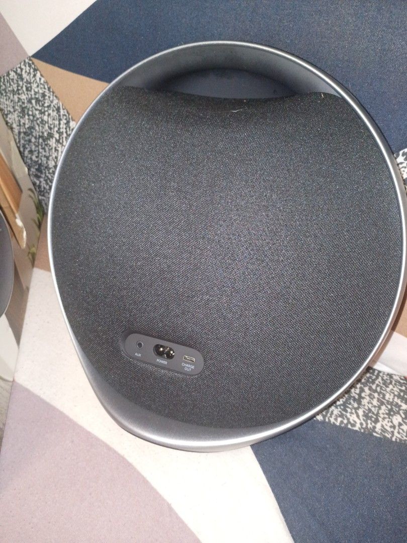 Harman Kardon Onyx Studio 9 Bluetooth Speaker (Category: Soundbars, Speakers & Amplifiers) located in Bocaue. Submitted by quickwater.e29195 (Listing ID 1454750425, Image 1). Description: - Harman Kardon Onyx Studio 9 speaker - Bluetooth connectivity - USB-C charging port - Aux input - Superior sound quality - Includes power adapter - Original box included.