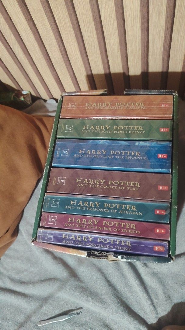 Harry Potter Complete Series Book Set (Category: Storybooks) located in Manila. Submitted by jakewency (Listing ID 1454660571, Image 1). Description: - Complete set of all 7 Harry Potter books - Includes the full magical journey - Comes in a box for easy storage - A must-have for any Harry Potter fan or collector.
