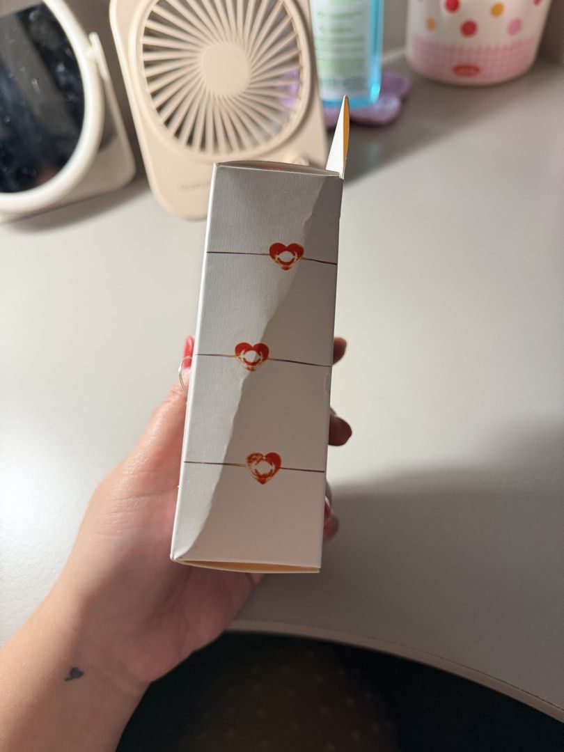 Heart Shaped LED String Lights (Category: Lighting) located in Manila. Submitted by andis_preloved (Listing ID 1454631470, Image 3). Description: ♡ Heart String Lights ♡ 20 LED hearts • 2.2m Warm & cute glow ✨ Battery included 🔋 Barely used — decluttering 🫶🏻 Bought from Flying Tiger Perfect for room decor or cozy nights! 🤗 🧾 Gcash or Maribank 📦 Lalamove or J&T 📍Metro Manila.