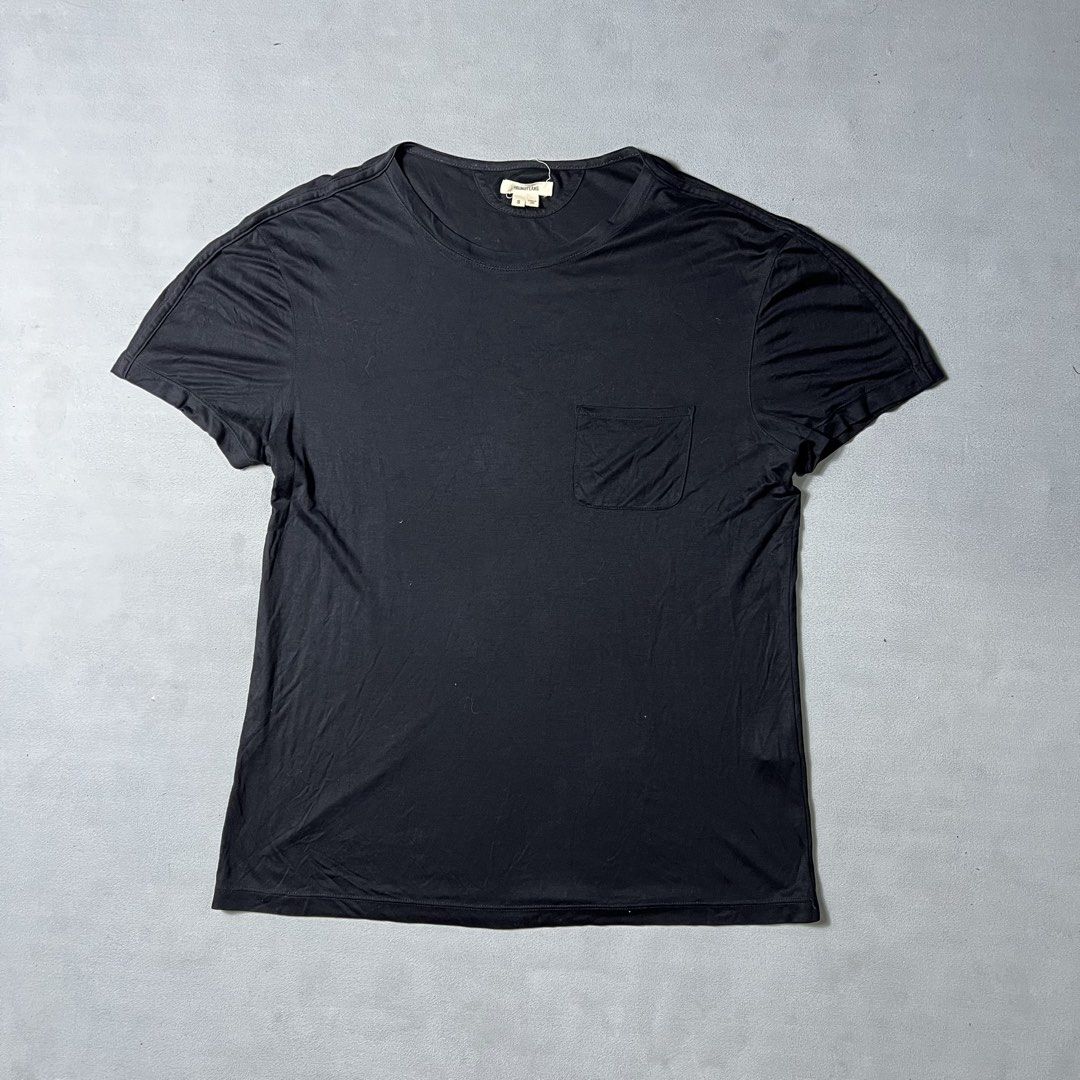 Helmut Lang Black Pocket T-Shirt (Category: Tshirts & Polo Shirts ) located in Manila. Submitted by revise.ph_ (Listing ID 1454598855, Image 1). Description: Helmut Lang Black Pocket T-Shirt Made in USA Tagged Size:SMALL Dimensions Length:27.5 Width:22 Shoulder:20 Sleeve:8 No issue Price:2,000 Free Shipping via JNT.