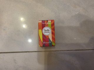 （分類：）位於 。 由 noelfoo0228 提交（商品編號 1454670891，圖片 1）。簡介： 。