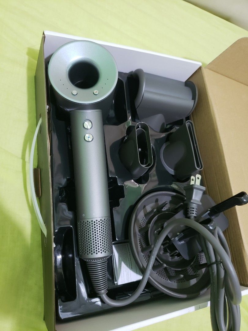 High Speed Hair Dryer with Multiple Attachments 110volts (Category: Hair) located in Navotas City. Submitted by miloklo (Listing ID 1454627405, Image 3). Description: - Powerful motor for high-speed drying - 110 volts po ito since sa US binili - Delivers strong wind for quick results - Comes with 5 versatile nozzles for all your styling needs (styling, smoothing, diffusing, etc.) - Includes a convenient adhesive hanging rack - Built-in strainer t