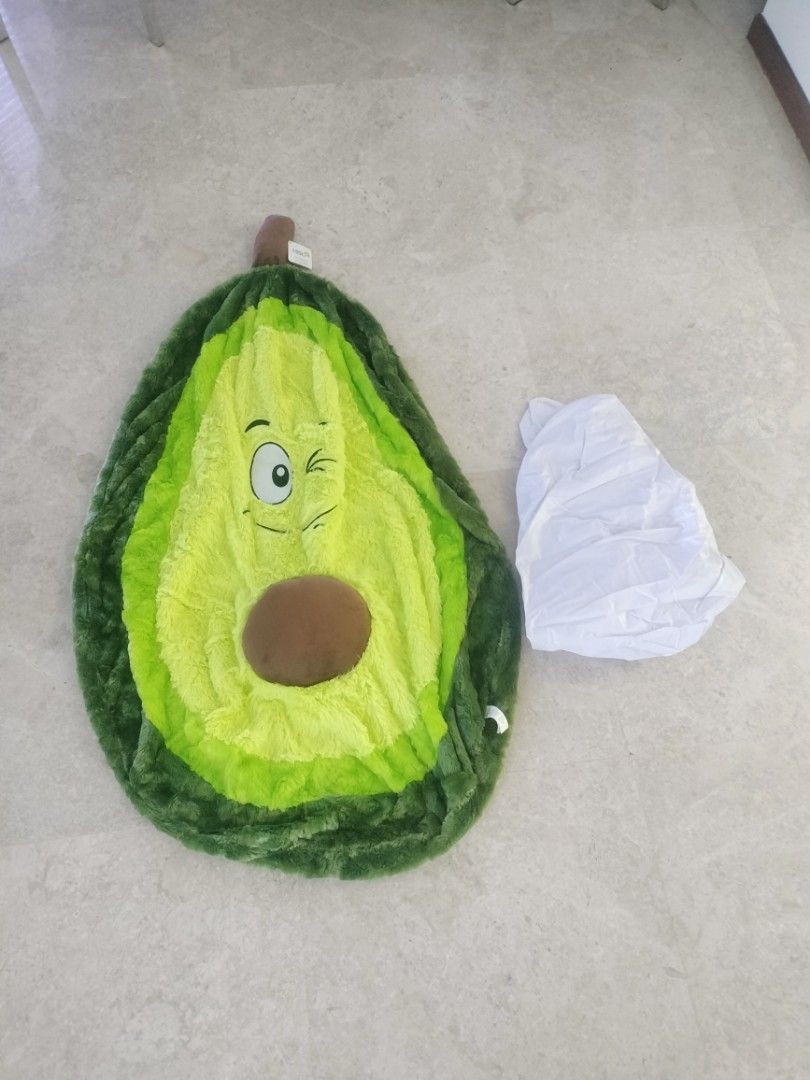 Inflatable Avocado (Category: Plushies & Soft Toys) located in Singapore. Submitted by ethan1403 (Listing ID 1454635862, Image 1). Description: .