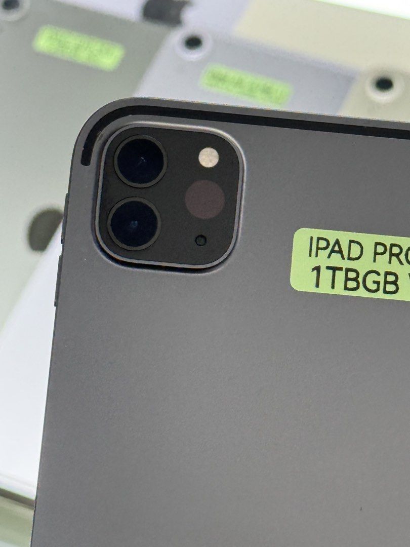iPad Pro 2020 11" 1TB Wifi Only (Category: iPad) located in Pasig City. Submitted by fairgadgetshop (Listing ID 1454726810, Image 2). Description: Buy • Sell • Trade • Swap Legit Seller w/ Physical Store Mabilis Kausap / Pass sa Scammer RFS: Buy and Sell 😊 Installment via Credit Card, GGives, Gcredit, SPaylater with additional interest We accepting Brandnew or Secondhand iPad Pro 2020 11" 1TB WiFi Only ✅Working Truetone ✅Working Face ID ✅No hidd