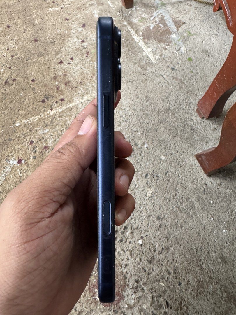 Iphone 17 promax 512gb (Category: iPhone 17 Series) located in Makati City. Submitted by kensu0917 (Listing ID 1454615651, Image 3). Description: Iphone 17 promax 512gb Complete with box Globe lock Cash or credit card.