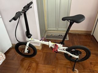（分類：）位於 。 由 ArHo_1117 提交（商品編號 1454599825，圖片 1）。簡介： 。