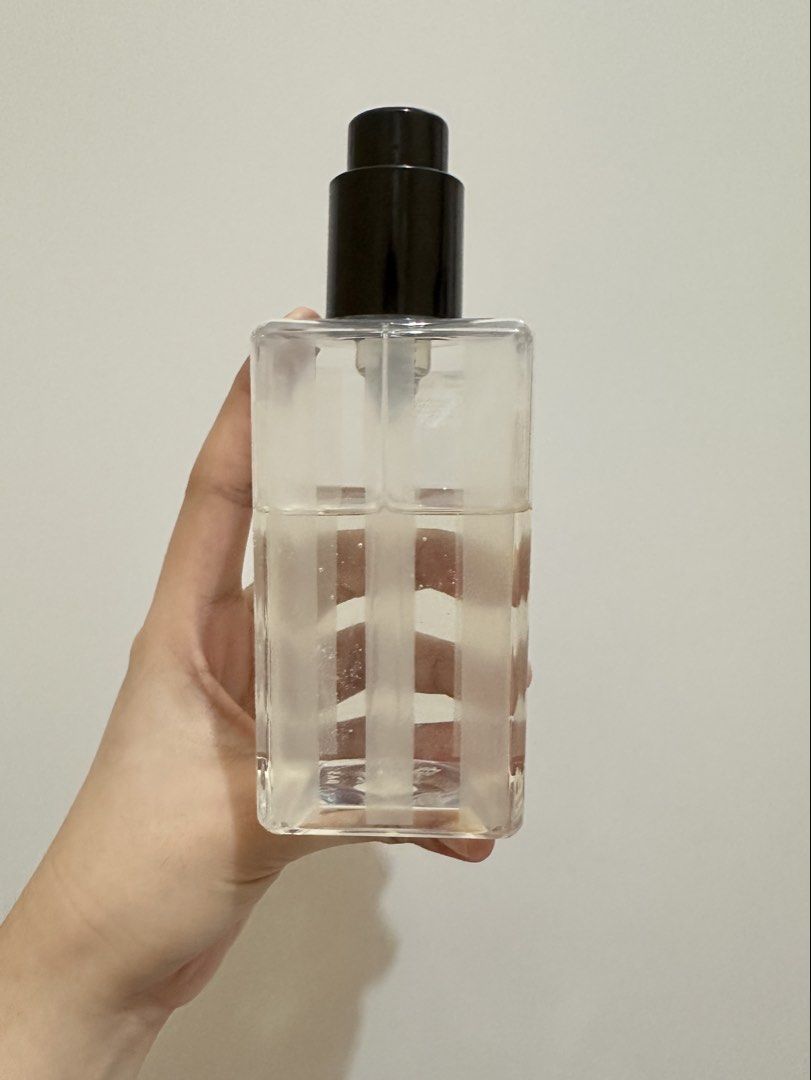 Jo Malone English Pear Hand Wash (Category: Body Care) located in Rizal. Submitted by miss2lyps (Listing ID 1454673953, Image 2). Description: - 60% full - authentic, bought last April.