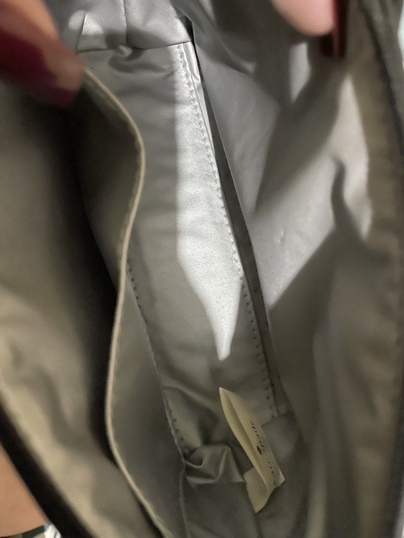 Kate Spade Black Leather Bow Pouch (Category: Purses & Pouches) located in Magalang. Submitted by bncdb (Listing ID 1454667317, Image 3). Description: - lightly used, in very good condition - can be a makeup pouch or a clutch - very spacious .
