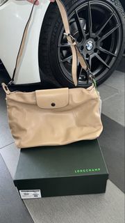 (Category: ) located in . Submitted by preloved.rayyan (Listing ID 1454587189, Image 1). Description: .