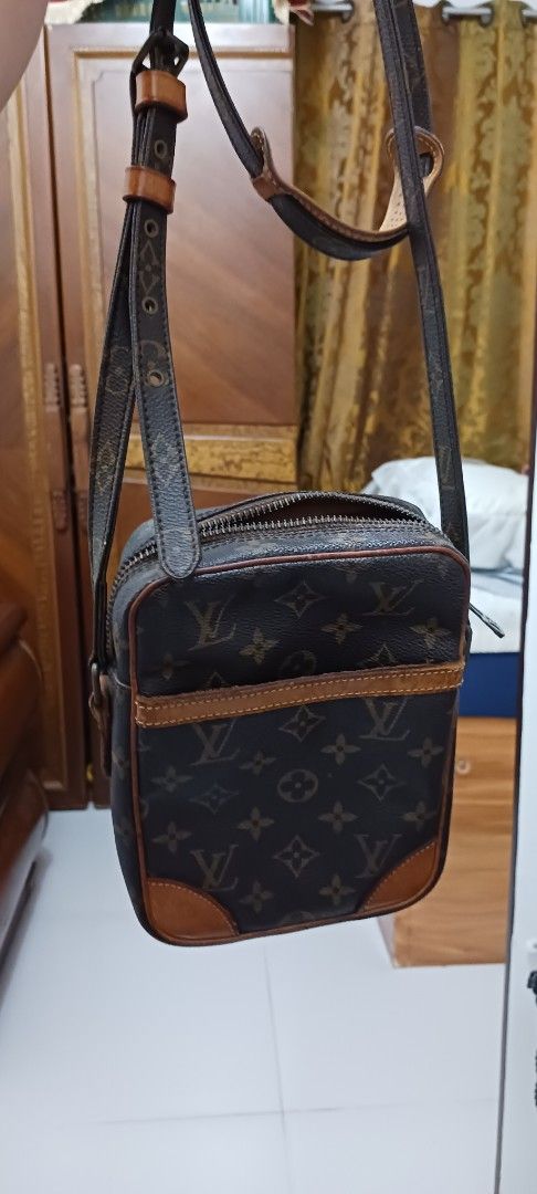 Louis Vuitton Monogram Canvas Crossbody Bag (Category: Luxury Bags & Wallets) located in Koronadal. Submitted by milagraciaukayukay123_. (Listing ID 1454647474, Image 1). Description: - Guaranteed authentic 💯 - Classic Louis Vuitton monogram canvas crossbody bag - Leather trim and strap - Zipper closure - Interior shows some signs of wear - Zipper pull features LV logo - Made in Switzerland - Perfect for everyday use.