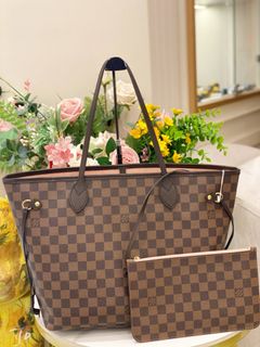 (Category: ) located in . Submitted by watchluxury888 (Listing ID 1454688459, Image 1). Description: .